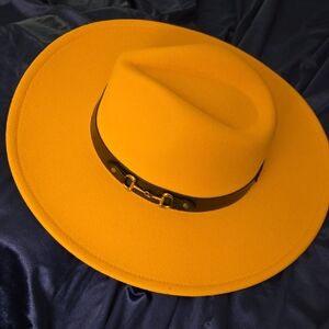 Chic Mustard Wide-Brim Hat with Brown Band